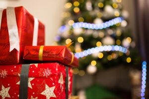 Hoe je met kerstgeschenken een positieve impact kunt maken op de gemeenschap
